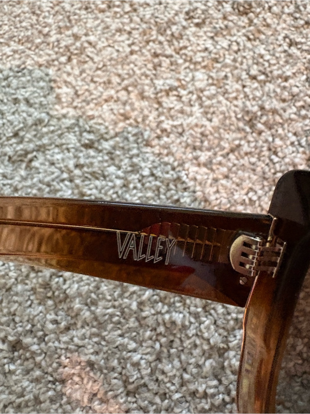 Valley eyewear Oversized Square Sunglasses - Cola Fade Brown - Picture 3 of 6